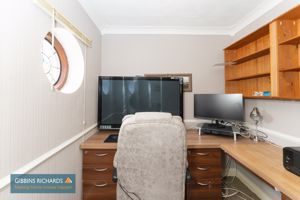 Bedroom- click for photo gallery